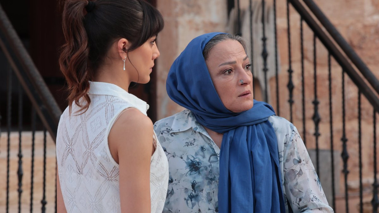 Ilkay Kayku's Role in Uzak Şehir: Ecmel Albora's Blaming Wife